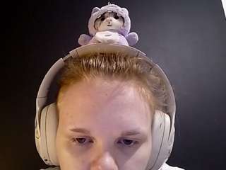 carmeliabanchero Piercing live webcam