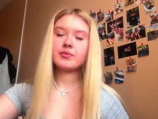 Live webcam model diadrage on Soda Cams