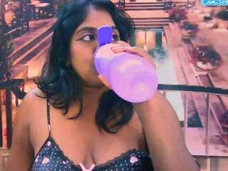 indiandiva27, female webcam model,  years old, on live webcam