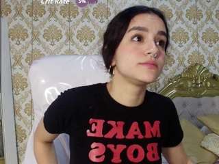 Live webcam model jessb18 on Soda Cams