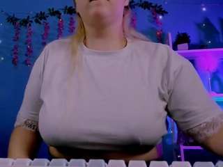 lumi-soft live webcam show