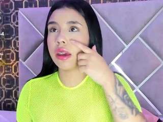 nicolljabocs Live Webcam on CamSoda