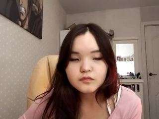 rosenasaka Live Webcam on CamSoda