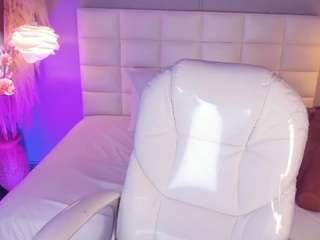 Christel live cam on CamSoda