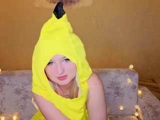 graseneon's CamSoda show and profile