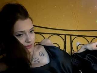 Live webcam model miraventori on Soda Cams