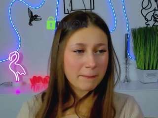 Live webcam model arianaa-cat on Soda Cams