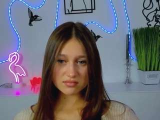 Live webcam model arianaa-cat on Soda Cams