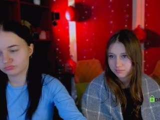 arianaa-cat Live Webcam on CamSoda