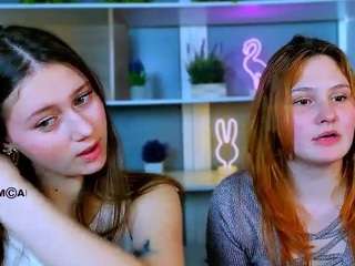 arianaa-cat Live Webcam on CamSoda