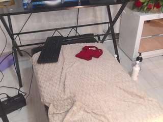 naturalbigass-nina webcam