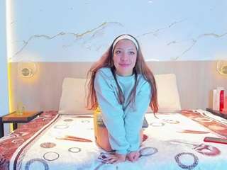 Live webcam model rebecca-ponce on Soda Cams