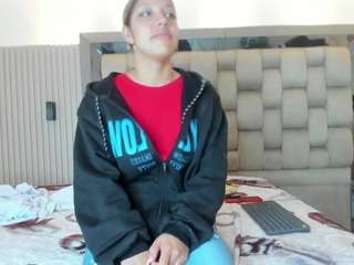 rebecca-ponce webcam