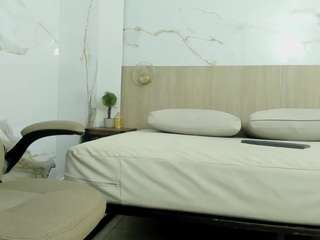 rebecca-ponce live cam profile