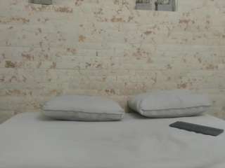 rebecca-ponce webcam