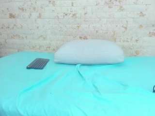 rebecca-ponce webcam