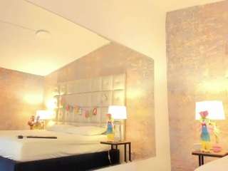 vanessaskinny's CamSoda show and profile