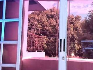 Vanessa live cam preview