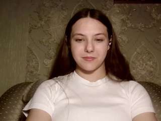 anneliesedeaguero's CamSoda show and profile