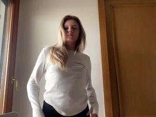 faustinasymmonds Live Webcam on CamSoda