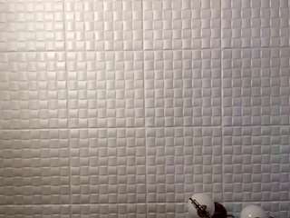 Live webcam model georgiannabruin on Soda Cams