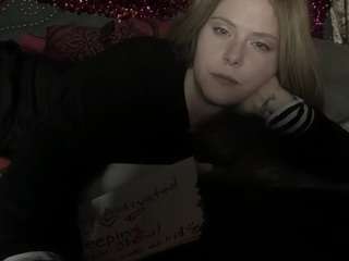 hazelfr33bird Live Webcam on CamSoda