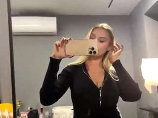 jeannetteswarn Live Webcam on CamSoda