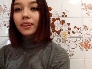 Live webcam model linneagarcia on Soda Cams