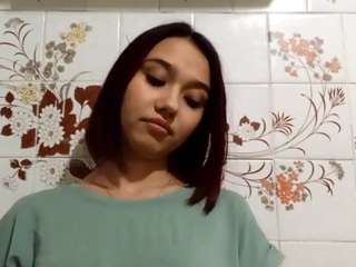 Live webcam model linneagarcia on Soda Cams