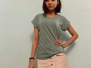 Live webcam model linneagarcia on Soda Cams