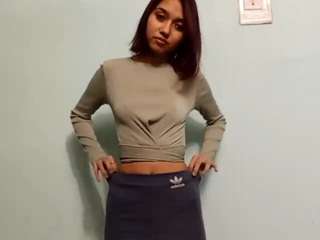 Live webcam model linneagarcia on Soda Cams