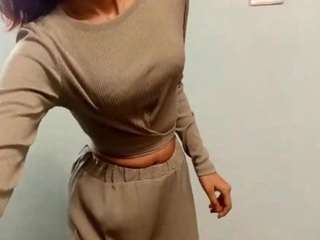 Live webcam model linneagarcia on Soda Cams