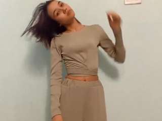 Live webcam model linneagarcia on Soda Cams