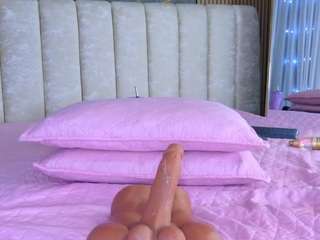 mia-scot Live Webcam on CamSoda