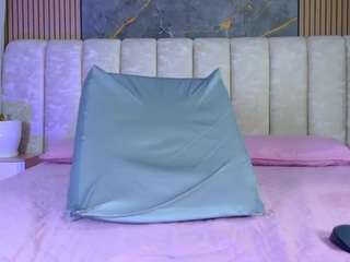mia-scot Sex Cam Show