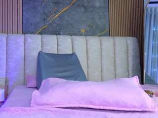 mia-scot live webcam show