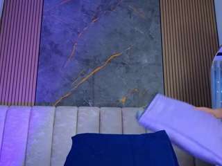 mia-scot live cam preview