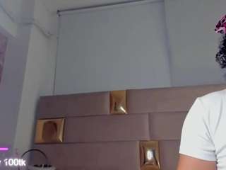 valeriia-clark Live Webcam on CamSoda