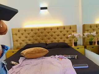 yumiviolet Live Webcam on CamSoda