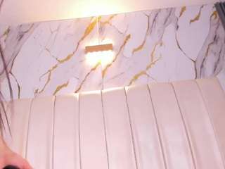 KatheOlson live cam preview