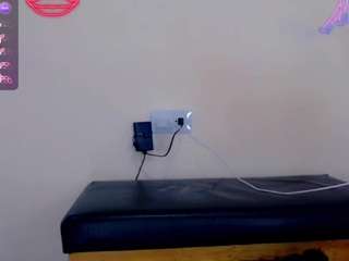 dariannys-atehor... Live Webcam on CamSoda