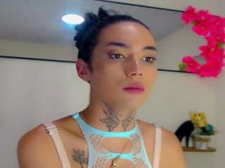 dariannys-atehor... Live Webcam on CamSoda