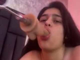 Live webcam model kiraraboo on Soda Cams