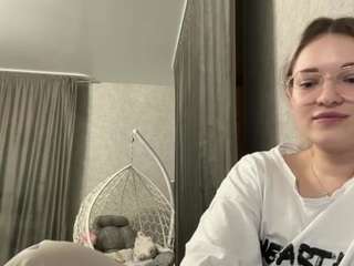 monetrouleau from CamSoda