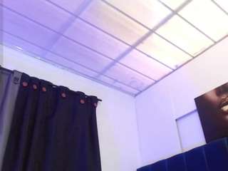 adriana-wish Lovens live webcam