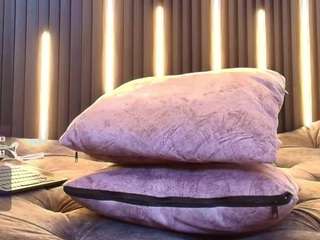 brunette-candy webcam