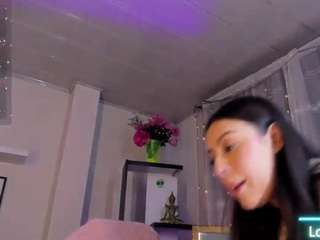 cloee-dss's CamSoda show and profile