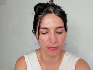 emilywilsson27's CamSoda show and profile