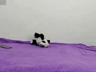 emilywilsson27's CamSoda show and profile