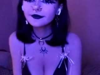 kandraguercio Live Webcam on CamSoda